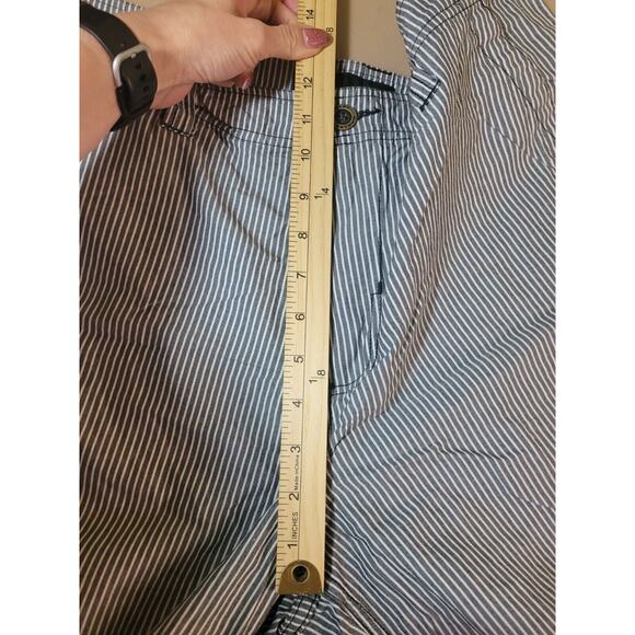 Oakley Men’s 36 Performance Golf Cargo Shorts Blue Pinstripe Hiking Trail EUC - Picture 9 of 12